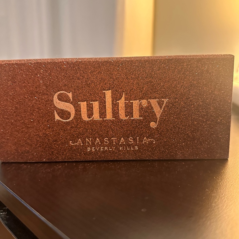 Anastasia Beverly Hills Sultry Palette